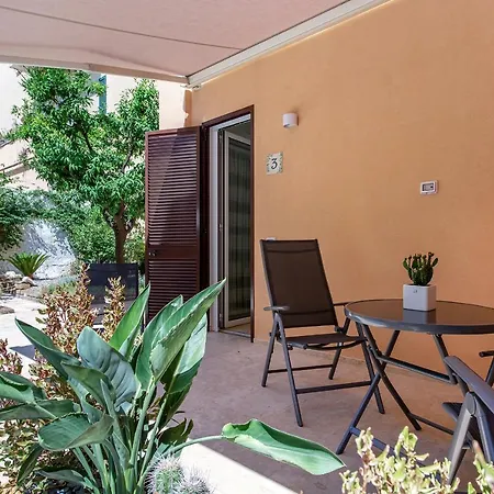 Giardino Dei Lenti * Bari